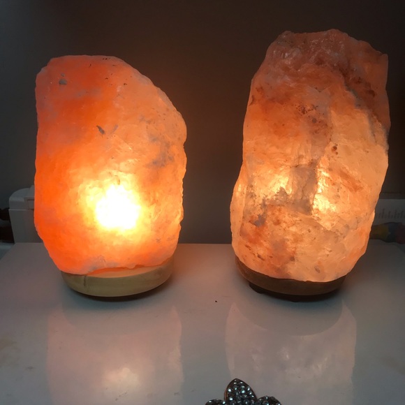Himalayan Salt lamps both glow with a dimming switch. - Picture 4 of 6